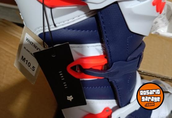Accesorios para Motos - Botas NUEVAS enduro FOX - En Venta