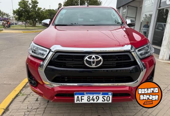Camionetas - Toyota Hilux 2023 Diesel 11500Km - En Venta