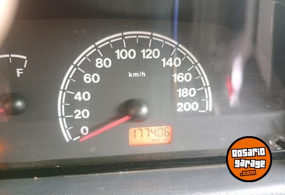 Autos - Fiat Uno Fire 2006 GNC 177000Km - En Venta