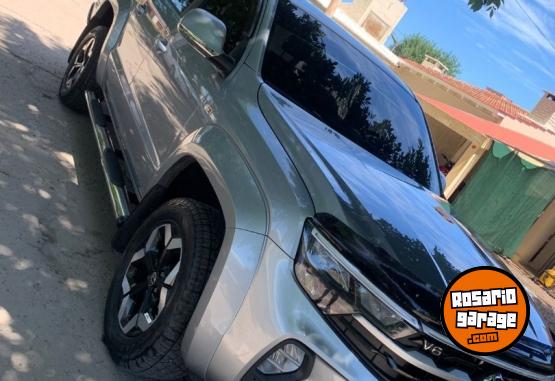Camionetas - Volkswagen Amarok V6 highline 2025 Diesel 7000Km - En Venta