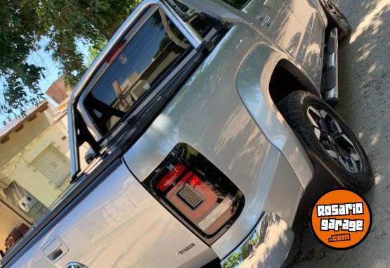 Camionetas - Volkswagen Amarok V6 highline 2025 Diesel 7000Km - En Venta