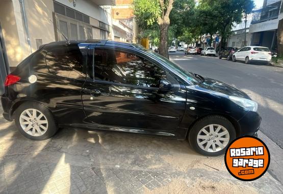 Autos - Peugeot 207 xt 2012 Nafta 132000Km - En Venta