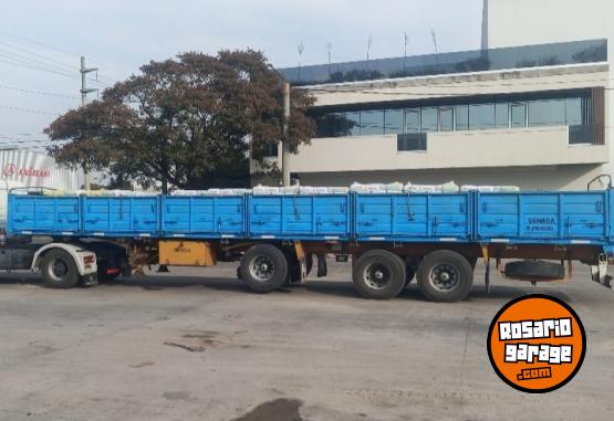 Camiones y Gr�as - Helvetica 13.50 - En Venta