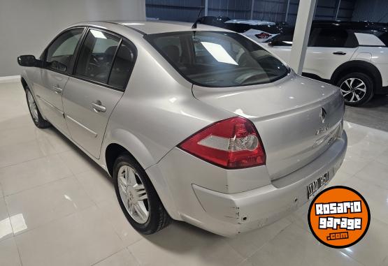 Autos - Renault 2.0 Privilege 2009 Nafta 170000Km - En Venta