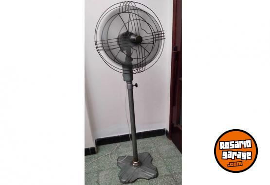 Hogar - Ventilador de pie todo metalico - En Venta