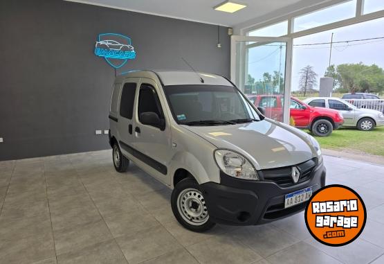Utilitarios - Renault Kangoo confort ph3 2017 Nafta 70000Km - En Venta