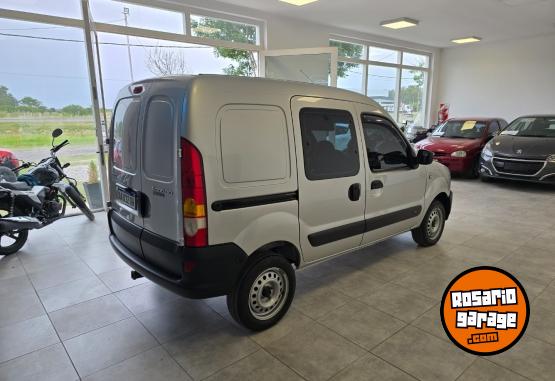 Utilitarios - Renault Kangoo confort ph3 2017 Nafta 70000Km - En Venta
