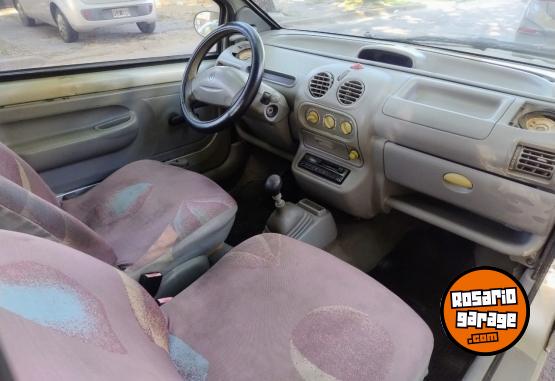 Autos - Renault Twingo 2000 Nafta 111111Km - En Venta