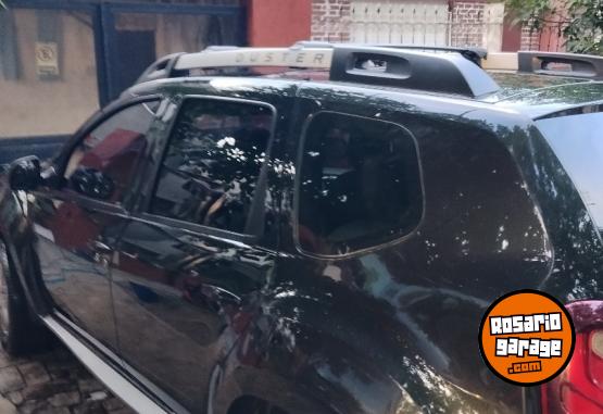 Camionetas - Renault Duster 4x4 2016 Nafta 105000Km - En Venta