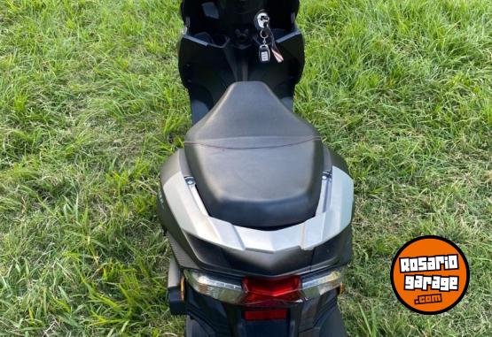 Motos - Honda Elite 2020 Nafta 14300Km - En Venta