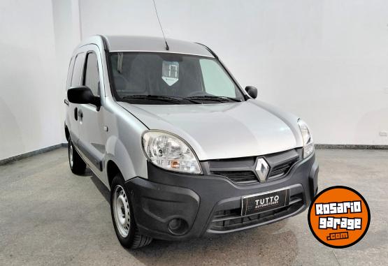 Utilitarios - Renault Kangoo 2017 Nafta 141000Km - En Venta