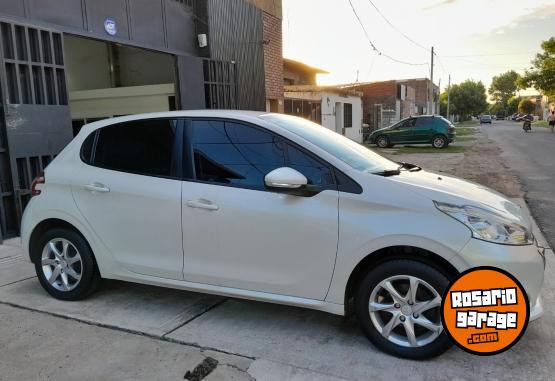 Autos - Peugeot 208 Allure 1.5 2013 Nafta 88000Km - En Venta