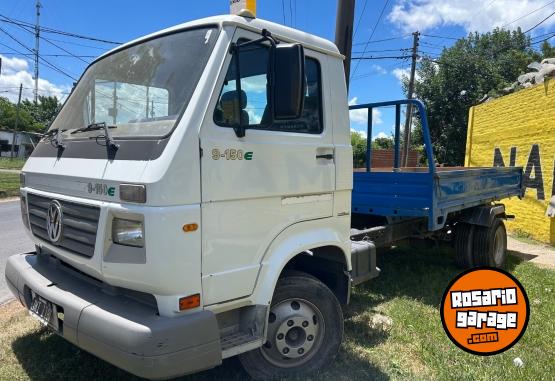 Camiones y Gr�as - Wolkswagen 9 150 muy buen estado 2011 - En Venta