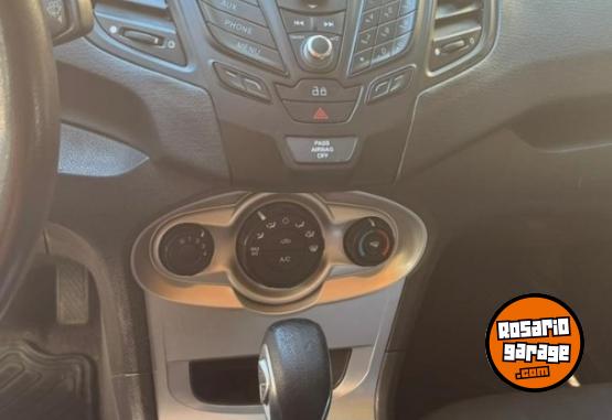 Autos - Ford Fiesta 2014 Nafta 130000Km - En Venta
