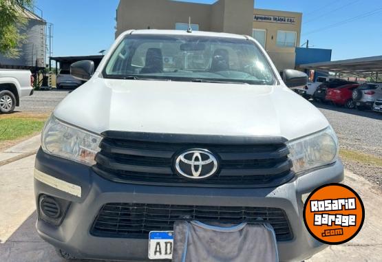 Camionetas - Toyota Hilux C/S 2019 Diesel 363000Km - En Venta