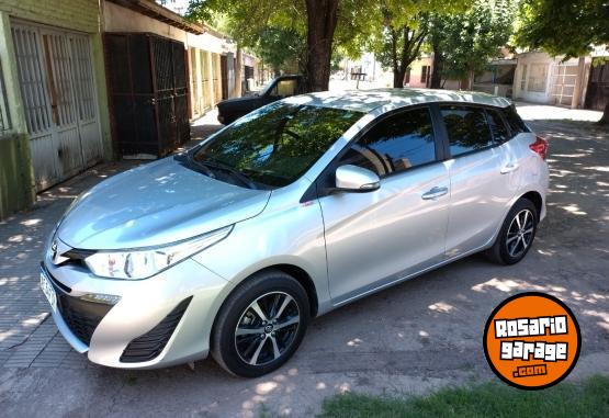 Autos - Toyota Yaris xs 2020 Nafta 32000Km - En Venta