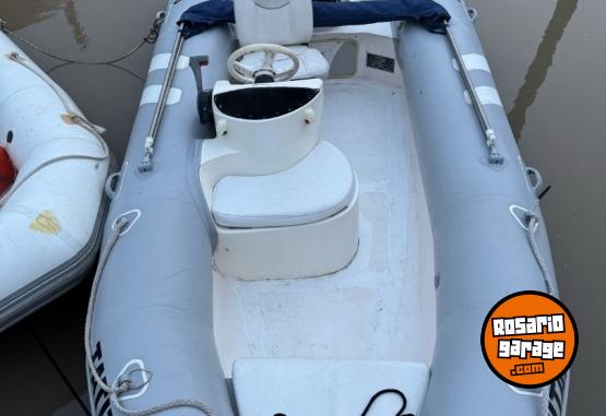 Embarcaciones - Semirrigido con Suzuki 40 - En Venta