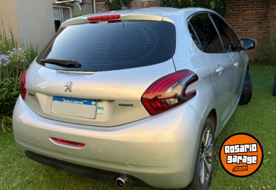 Autos - Peugeot 208 1.6 Feline 2017 Nafta 86500Km - En Venta