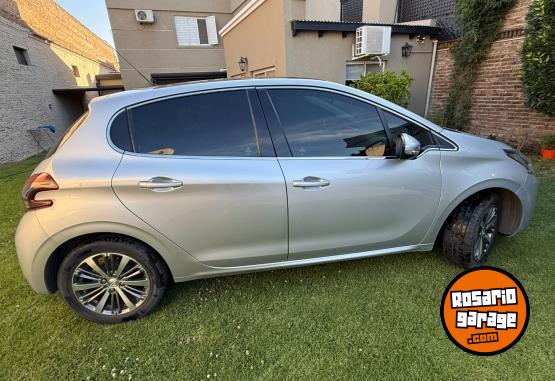Autos - Peugeot 208 1.6 Feline 2017 Nafta 86500Km - En Venta
