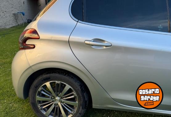 Autos - Peugeot 208 1.6 Feline 2017 Nafta 86500Km - En Venta