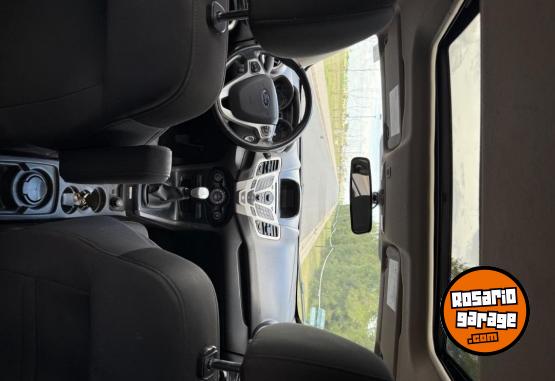 Autos - Ford Fiesta kinetic 2013 Nafta 114000Km - En Venta