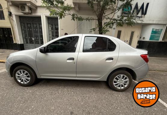 Autos - Renault Logan 2025 Nafta 3000Km - En Venta