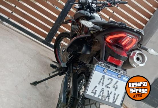 Motos - Gilera SAHEL 150 cc 2025 Nafta 1500Km - En Venta