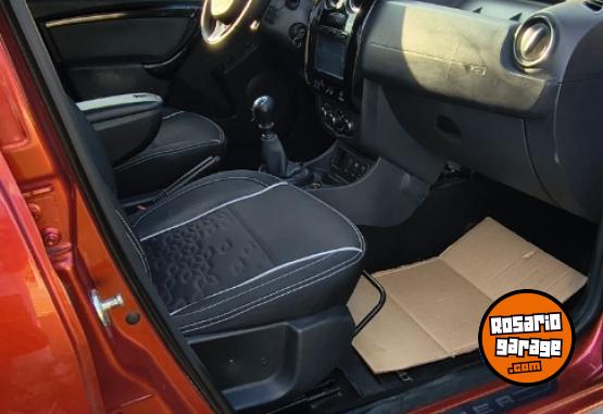 Camionetas - Renault Duster Oroch Outsider 2.0 2017 GNC 135700Km - En Venta