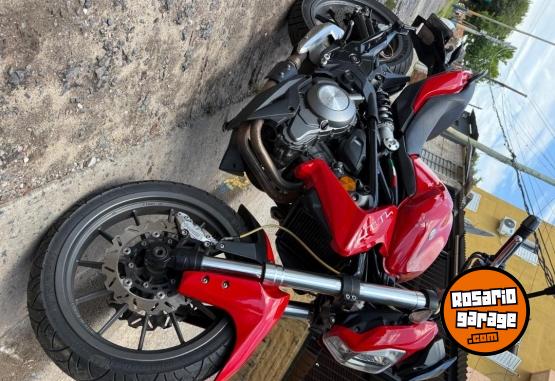Motos - Benelli TNT 300 2017 Nafta 20000Km - En Venta