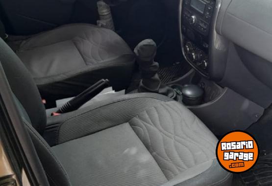 Camionetas - Renault Duster 2013 GNC 11111Km - En Venta