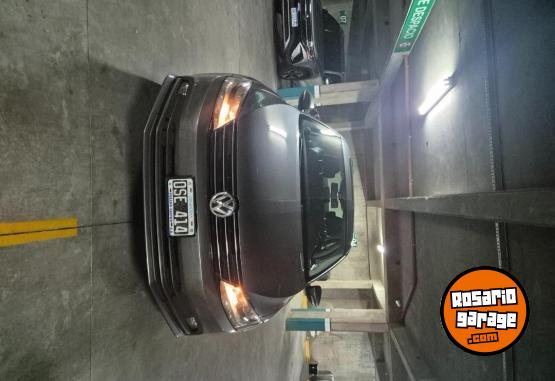 Autos - Volkswagen VENTO 2,5 170HP ADVANCE T 2015 Nafta 200000Km - En Venta
