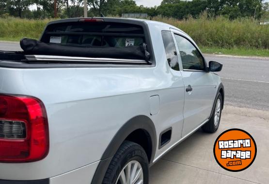 Camionetas - Volkswagen Saveiro 2015 GNC 11111Km - En Venta