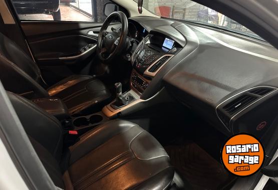 Utilitarios - Ford Focus 2.0 titanium 2015 Nafta 250Km - En Venta
