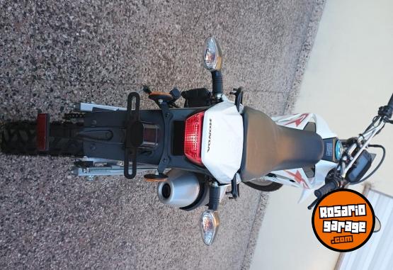 Motos - Honda Tornado XR 250 2024 Nafta 1Km - En Venta