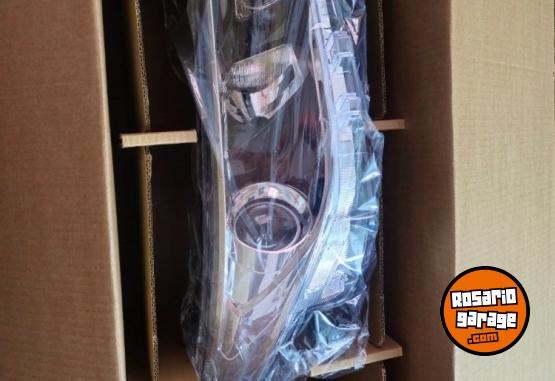 Accesorios para Autos - Óptica derecha Toyota Yaris con lupa original - En Venta