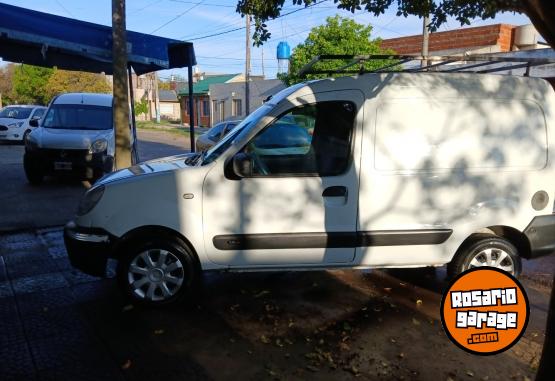 Utilitarios - Renault Kangoo 2012 GNC 175000Km - En Venta