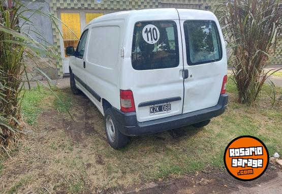 Utilitarios - Peugeot Partner HDI 1.6 Confort 2012 Diesel 269000Km - En Venta