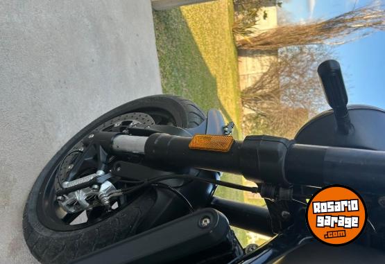 Motos - Benelli Leoncino 500 2018 Nafta 8700Km - En Venta