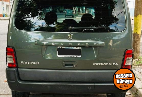 Utilitarios - Peugeot Partner 2012 Diesel 260000Km - En Venta