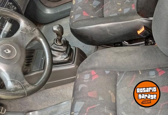 Autos - Renault Re 1997 Nafta 63500Km - En Venta