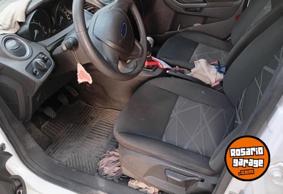 Autos - Ford Fistas 2015 GNC 126000Km - En Venta