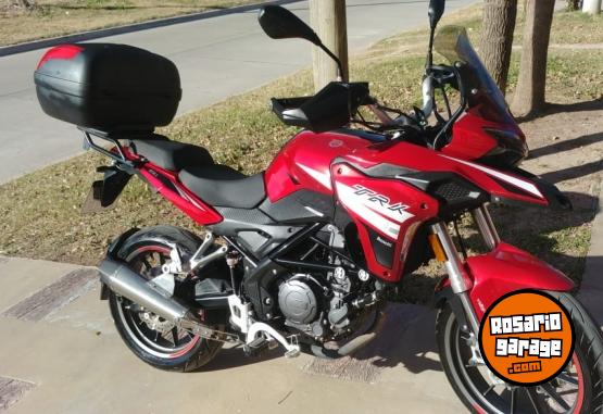 Motos - Benelli TRK 2020 Nafta 6000Km - En Venta