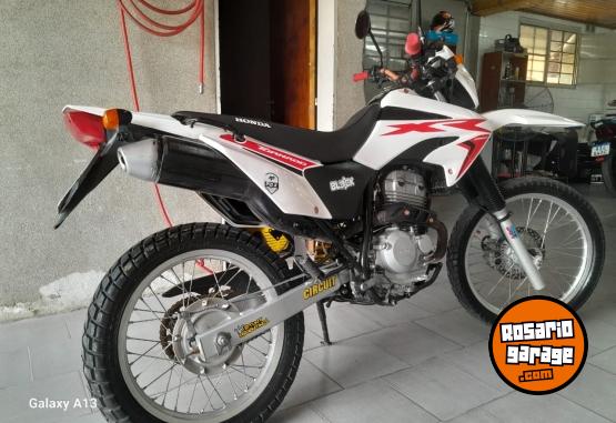 Motos - Honda Tornado 2016 Nafta 20000Km - En Venta
