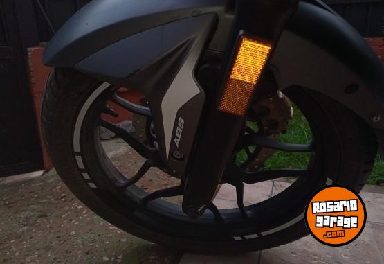 Motos - Bajaj Rouser NS200 FI 2019 Nafta 14960Km - En Venta