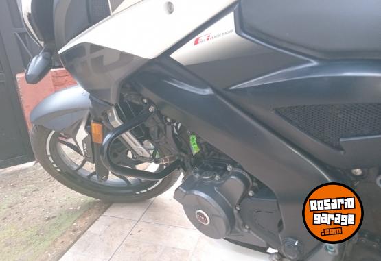 Motos - Bajaj Rouser NS200 FI 2019 Nafta 14960Km - En Venta
