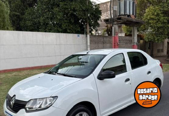 Autos - Renault Logan 2019 GNC 145000Km - En Venta