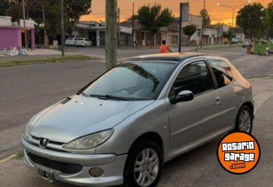 Autos - Peugeot 206 2007 Nafta 145000Km - En Venta