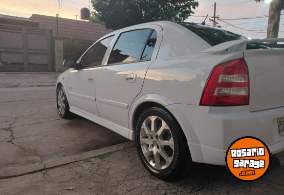Autos - Chevrolet Astra 2008 Nafta 200000Km - En Venta