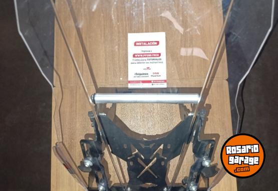 Accesorios para Motos - Vendo parabrisas para honda cb 250 twister . - En Venta