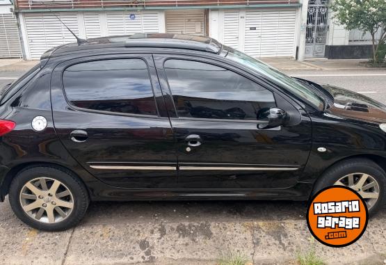 Autos - Peugeot 207 2013 Nafta 106000Km - En Venta